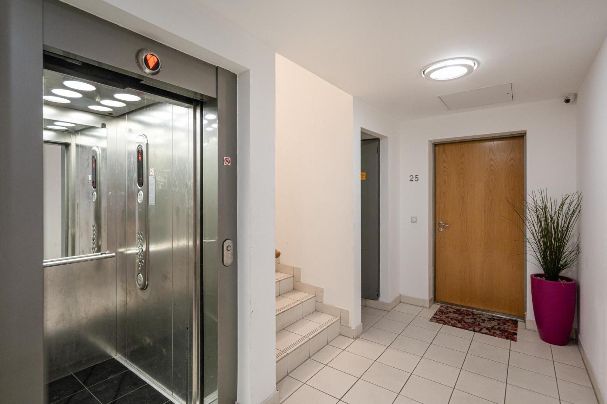 Home Of Serenity - 2 Bdr, Free Parking And Terrace Budapeszt Zewnętrze zdjęcie