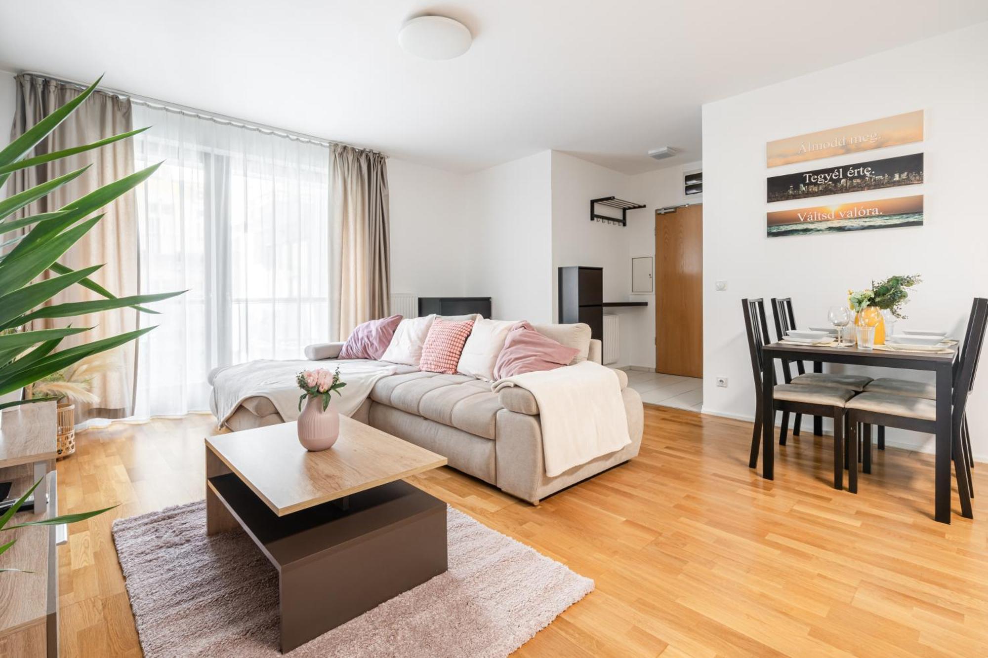 Home Of Serenity - 2 Bdr, Free Parking And Terrace Budapeszt Zewnętrze zdjęcie