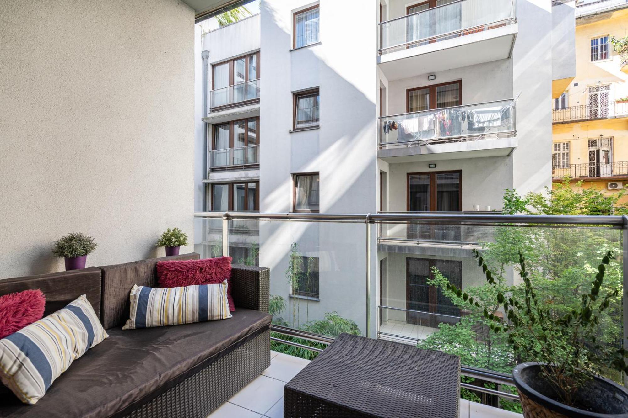 Home Of Serenity - 2 Bdr, Free Parking And Terrace Budapeszt Zewnętrze zdjęcie